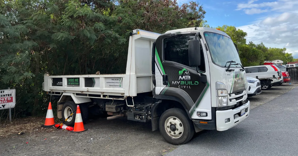 Isuzu FFR Tipper Truck Cairns for hire